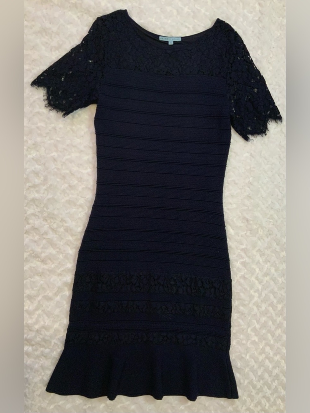 ANTONIO MELANI Navy Lace-Trim Pullover Dress Size Meduim